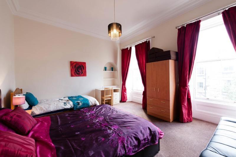 Edinburgh Central Oldtown Aparthotel Экстерьер фото